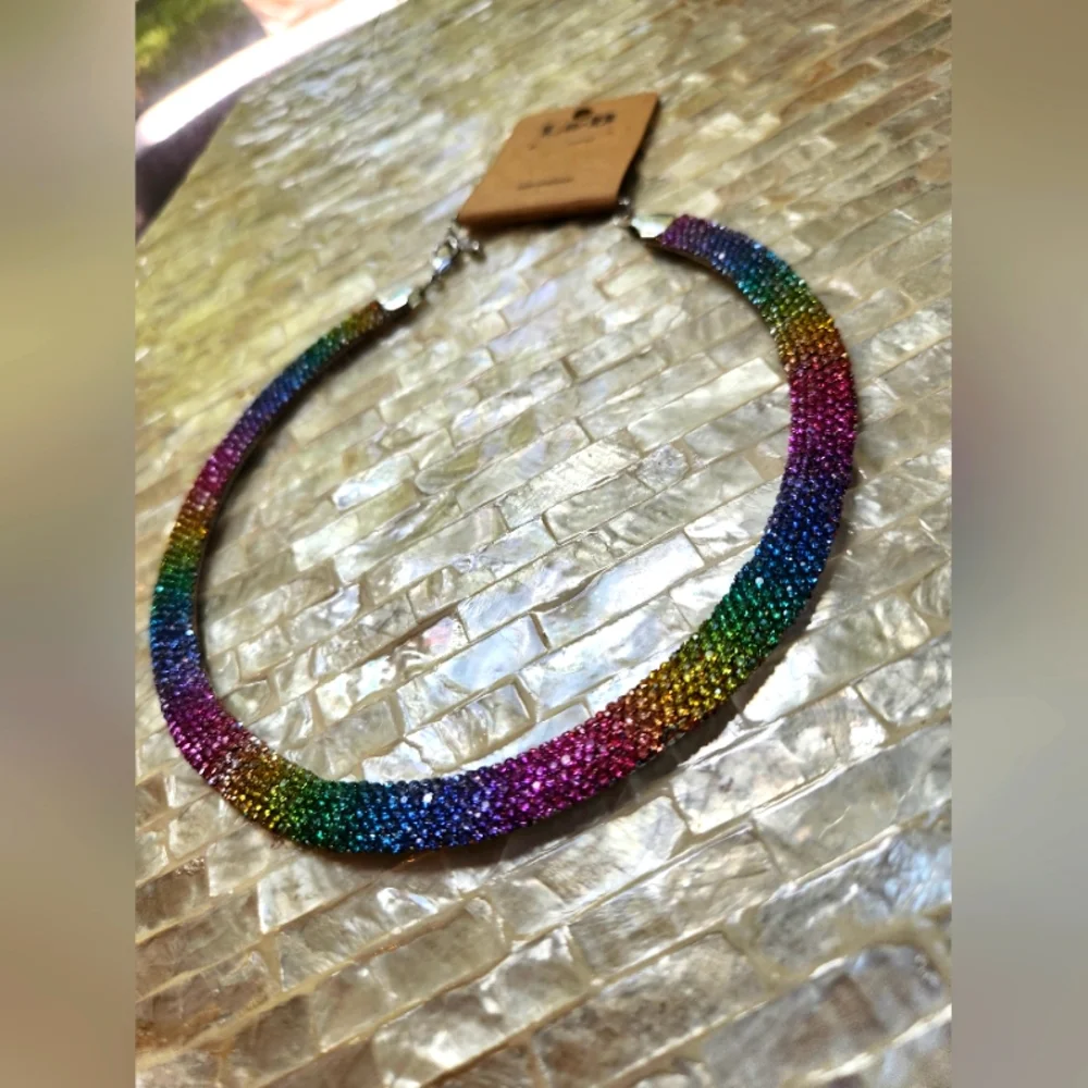 🌈 Rainbow Crystal Choker Necklace 🌈 - Picture 4 of 7